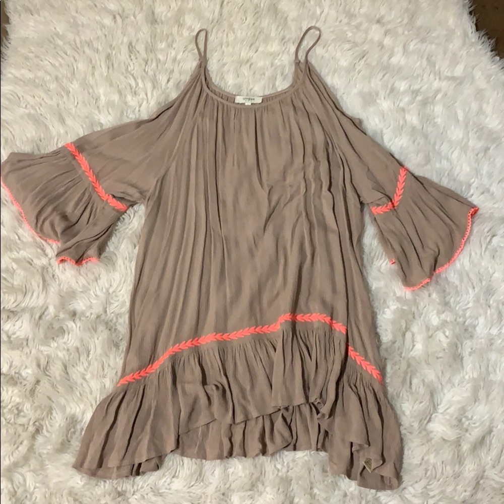 Beige and pink Umgee cold shoulder boutique dress